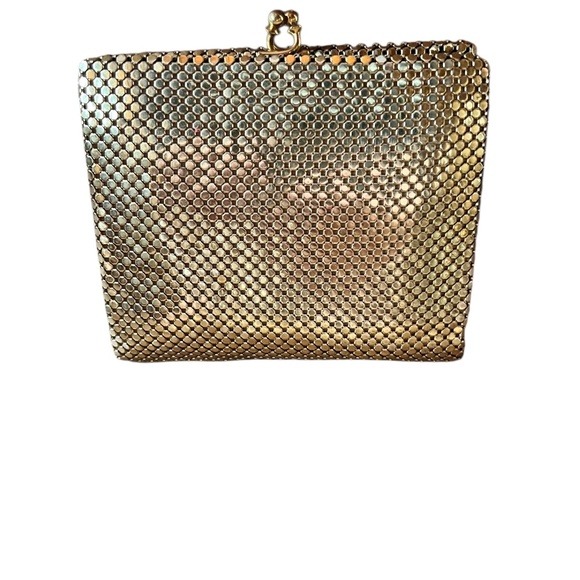 Vintage Whiting & Davis Gold Compact Clutch with Mirror – 1950s Glam - Picture 2 of 5